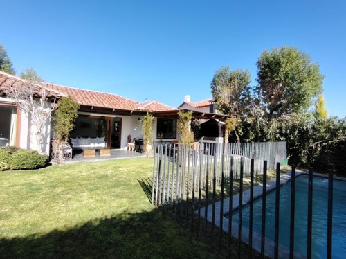 Venta Casa En Condominio Con Acceso A Laguna Piedra Roja