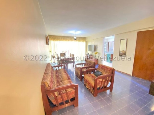 Imagen 10 de 30 de Apartamento En Venta Al Este De Barquisimeto Rah 23-15190 //invierta Seguro Con Rentahouse//