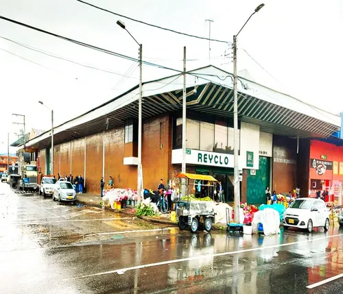 Paloquemao Bodega En Arriendo