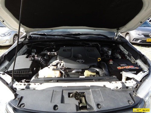 Toyota Hilux 2.4l