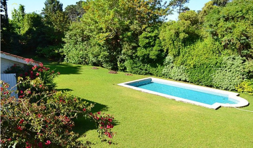 Hermosa Casa En Venta Y Alquiler En El Corazón De San Rafael - Punta Del Este- Ref: 2046