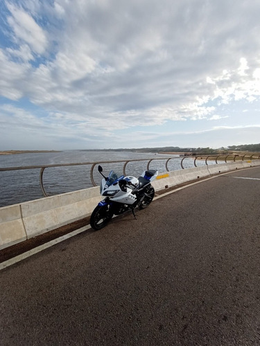 Imagen 11 de 15 de Yamaha R15