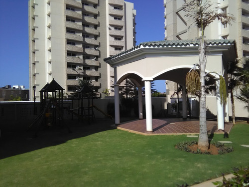 Imagen 4 de 22 de Av-330 Zona Norte Apartamento En Lago Country Iii