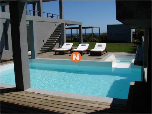 Casa En Venta Y Alquiler, José Ignacio, Jose Ignacio, 4 Dormitorios.- Ref: 207415