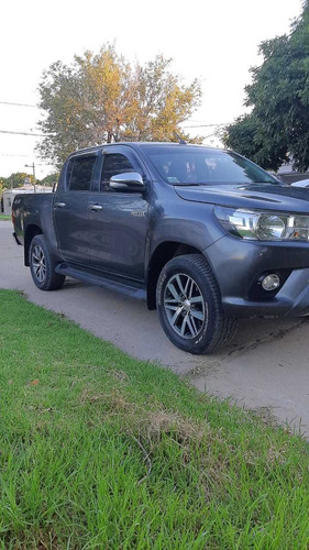 Toyota Hilux 2.8 Cd Srv 177cv 4x4 At 2016