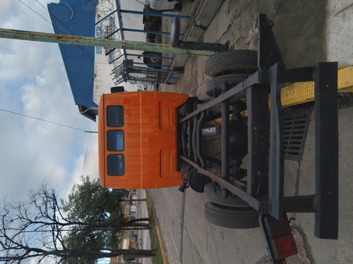 Imagen 2 de 7 de Mercedes Benz 608