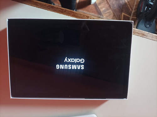 Tablet Samsung A8