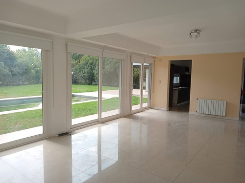 Alquiler Casa 5 Ambientes Santa Ana