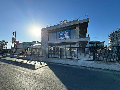 Arriendo Nuevo Local Comercial De 160 M2 Av.alberdi Quillota