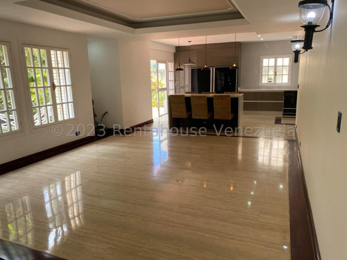 Ss: Vende Casa 25-4103 En La Lagunita Country Club De 709 M2, 5h/7b/20pe