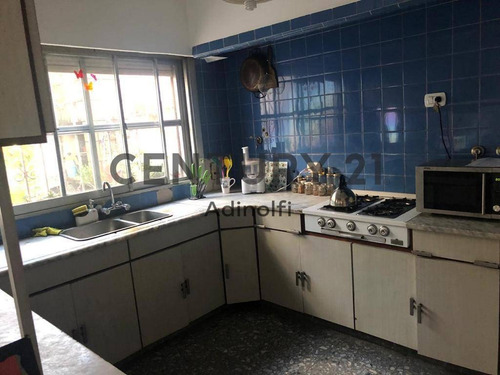 Imagen 5 de 19 de Calle 20 Esq. 48 - Casa De 4 Dormitorios Y Cochera A La Venta