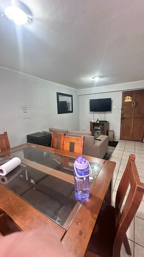 Depto En Venta, Segundo Piso, Excelente Ubicación, Macul.