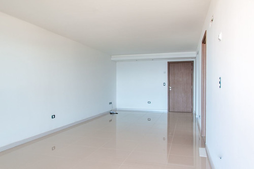 Imagen 10 de 30 de Venta, Apto 3 Dor En Look Brava, Piso Alto, Playa Brava (ref: Lij-5374)
