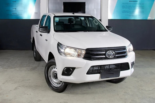Imagen 3 de 25 de Toyota Hilux Dx 2.4tdi 150cv 4x4 Mt 0km Entrega Inmediata