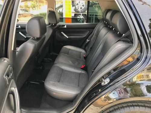 Imagem 15 de 15 de Volkswagen Golf 2.0 Mi Black Edition 4p 2010