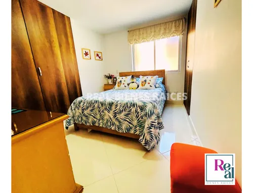 Apartamento En Segundo Piso Con Ascensor Excelente Ubicación
