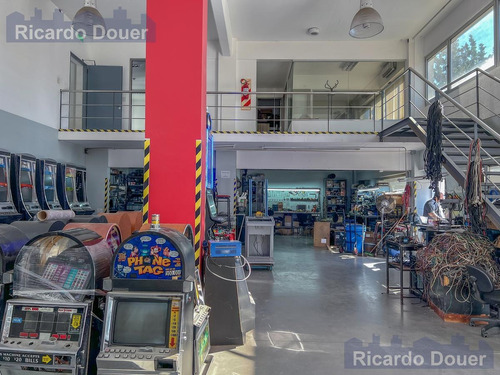 Imagen 8 de 30 de Excelente Edificio De Oficinas En Olivos