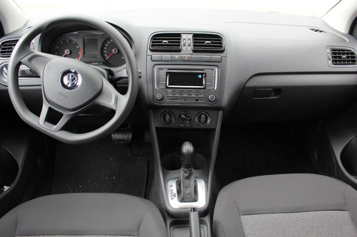 Imagen 7 de 10 de Volkswagen Polo Starline 2021 Rojo