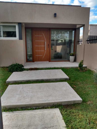 Imagen 3 de 13 de Chalet Venta 3 Ambientes Nueva Acantilados