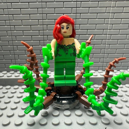 Minifigura Lego Dc Hiedra Venenosa 