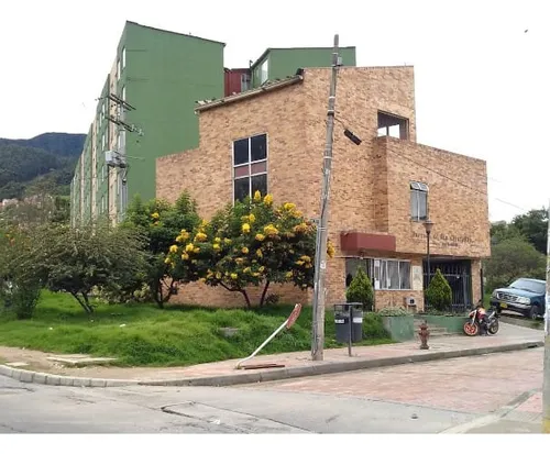 Apartamento Tres Alcobas Dos Baños,segundo Piso
