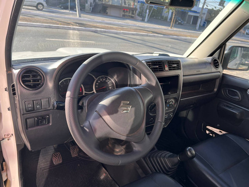 Imagem 7 de 10 de Suzuki Jimny 1.3 4work 4x4 16v Gasolina 2p Manual