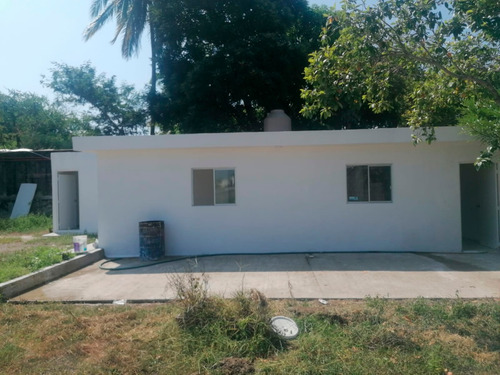 Oficinas Recien Remodeladas Y Terreno.