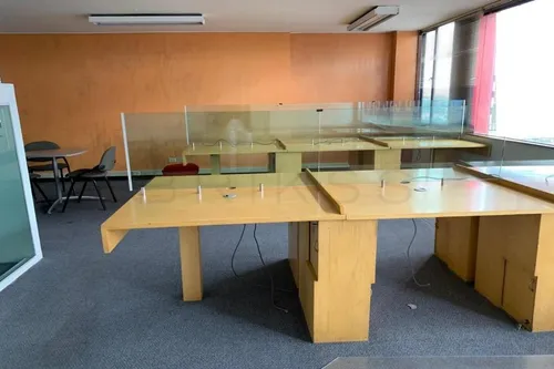 Oficina En Venta En Quinta Camacho. Cod V6095