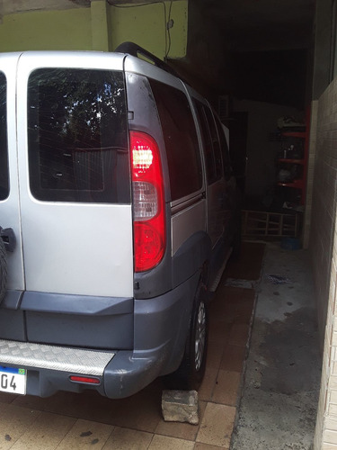 Fiat Doblo 2011 1.8 16v Adventure Locker Flex 5p