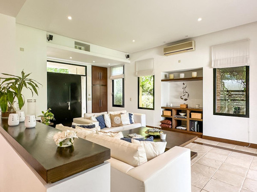 Imagen 9 de 30 de Casa En Venta Al Rio - Barrio Santa Catalina Villa Nueva Tigre