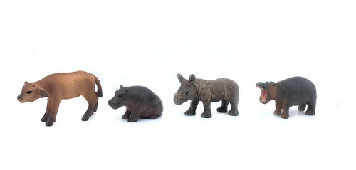 Animal World Rinocerontes Antilope Hipopotamo Pack X 4 Color Gris
