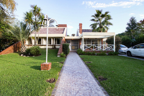 Casa 3 Dormitorios Pileta Parrilla Jardin El Paraiso Country Club Guernica