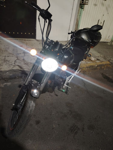 Motocicleta Color Negro Caja
