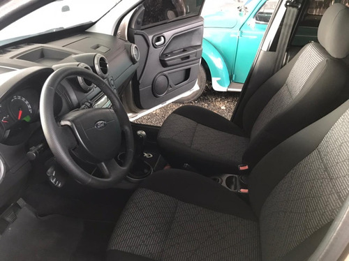 Imagem 2 de 9 de Ford Eco Sport