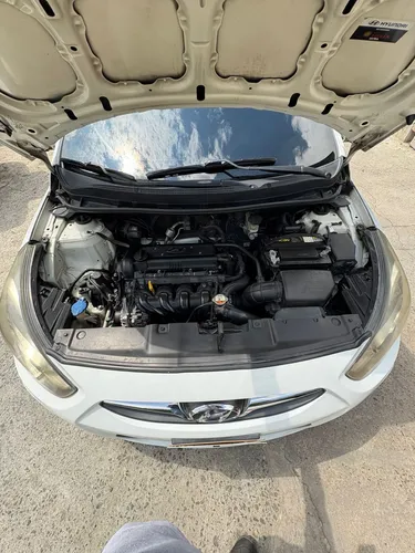 Hyundai Accent 1.6l 5 p