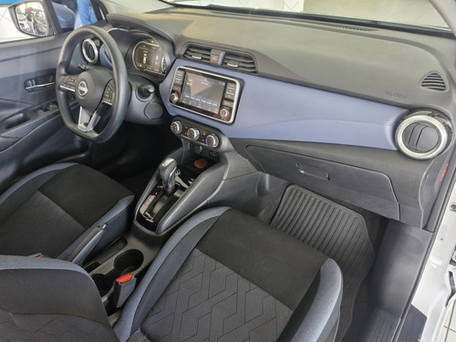 Nissan Versa 1.6 16V FLEX ADVANCE XTRONIC