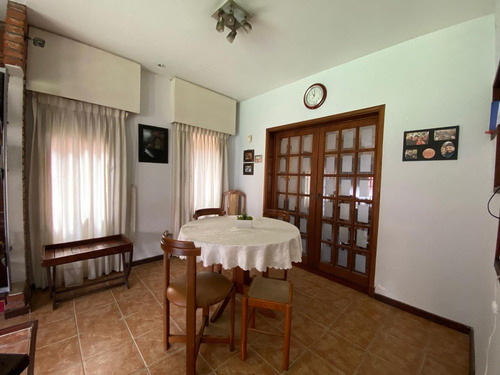 Venta Casa Sayago, 3 Dorm Piscina Con Renta Alta