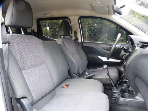 Nissan NP300 Frontier 2.5