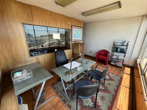 Oficina 2 Privados Vista Al Mar En Valparaíso
