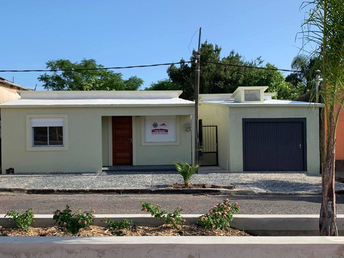Imagen 1 de 9 de Casa En Inmejorable Punto 2 D Patio Amplio Garage