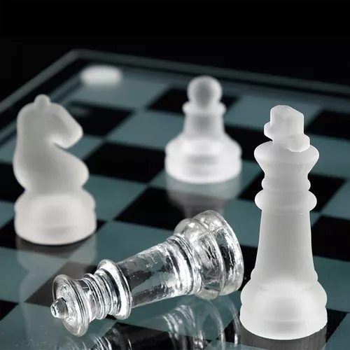 Jogo de xadrez De Vidro 20 x 20 CM - GLASS CHESS - Jogo de Dominó, Dama e  Xadrez - Magazine Luiza