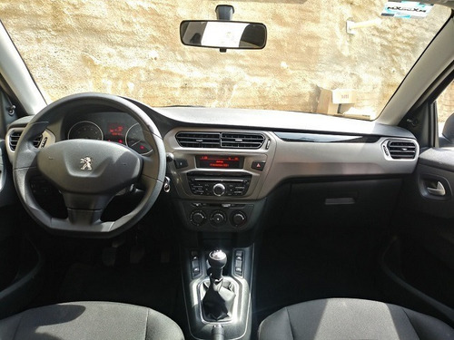 Imagen 8 de 11 de Peugeot 301 Active Manual Modelo 2021