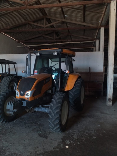 Trator Valtra A750