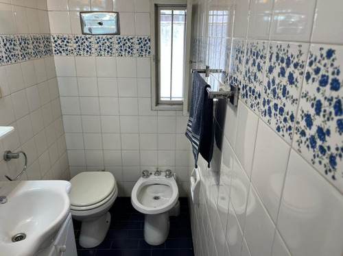 Imagen 14 de 25 de Challet En 2 Plantas , 3 Dorm , Hermoso Jardin, Cerca De Av Del Libertador