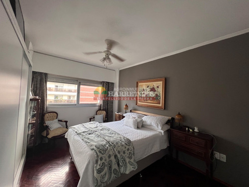 Apartamento En Venta 4 Dormitorios 3 Baños, Punta Carreta