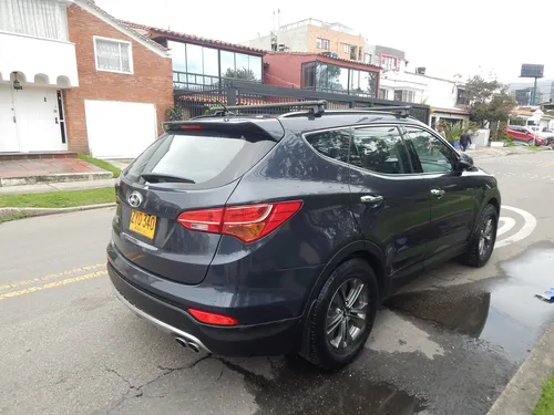 Hyundai Santa Fe 2.4 MT 4X2