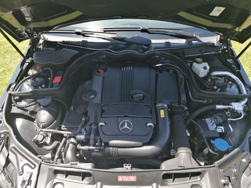 Imagen 10 de 13 de Mercedes-benz C250 Impecable Primer Dueño