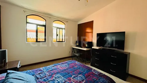 Casa En Condominio En Venta En Olivar De Los Padres