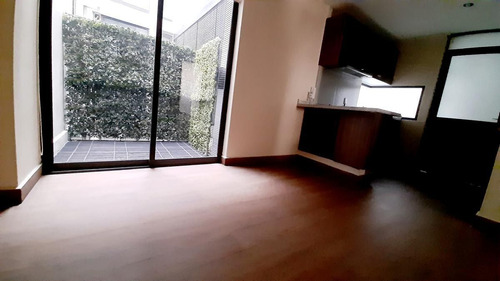 Departamento En Renta En Nápoles Con Terraza, Superubicado!