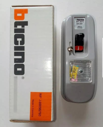 Interruptor Con Fusible Bticino, Modelo 601g, 32a 250v